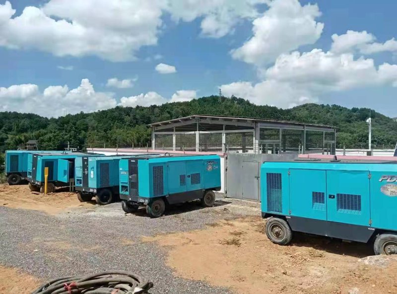 昆明工程机械租赁：挖掘城市建设背后的秘密武器